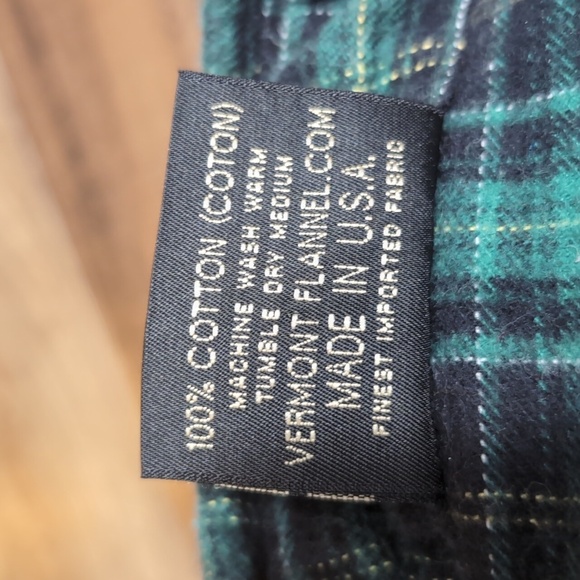 The Vermont Flannel Co. Black/Green Plaid Flannel Button Up USA Made Size XS - Picture 8 of 10